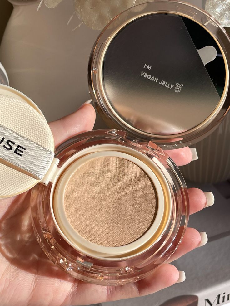 Dew Jelly Vegan Cushion Foundation AMUSE